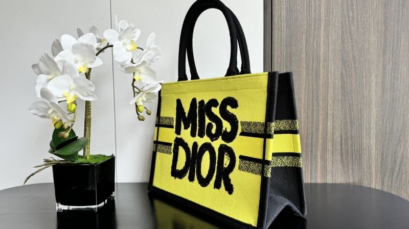 chr1st1an D10r shopping bags
